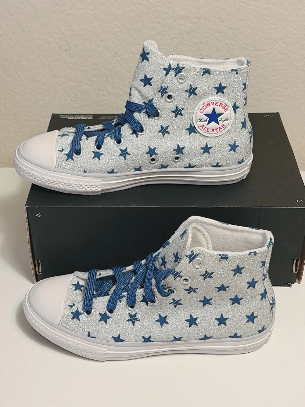 Converse Chuck Taylor All Star High Top Silver Blue Stars Glitter Junior Size 3